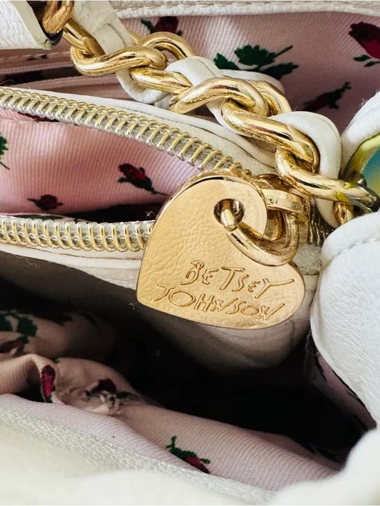 Betsey Johnson Pearl of a Girl Bow Handbag in Pastel Rainbow Gradient - Picture 5 of 7